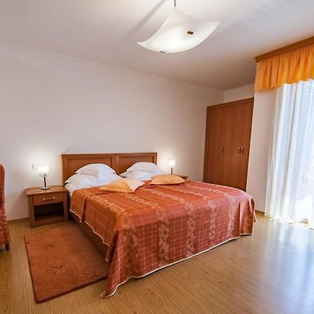Villa Magnolija Cres Kültér fotó