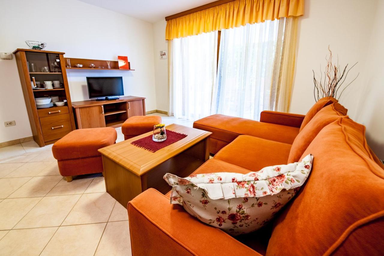 Villa Magnolija Cres Kültér fotó