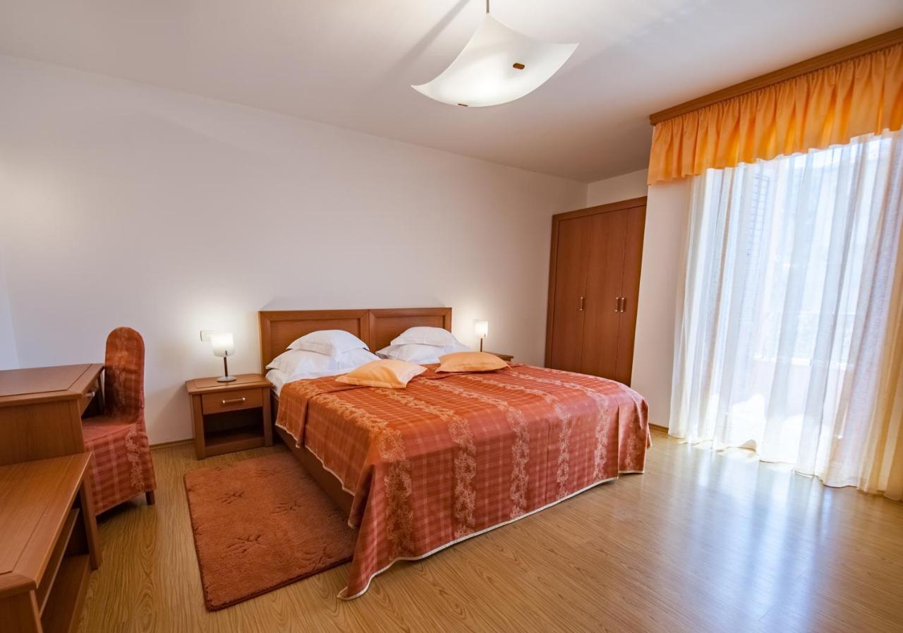 Villa Magnolija Cres Kültér fotó